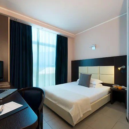 Four Points Flex By Sheraton 4* Parma